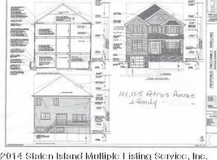 105 Petrus Ave, Staten Island, NY 10312