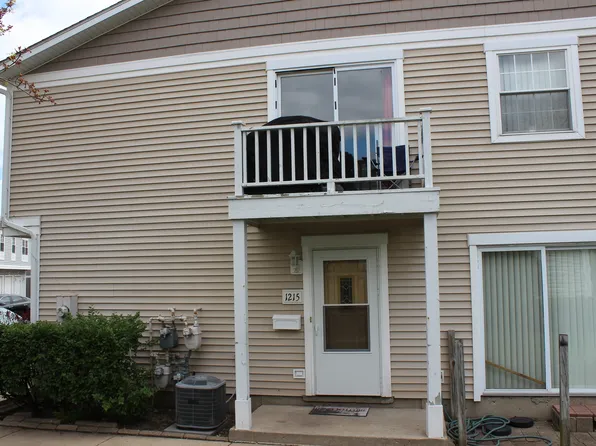 1215 Cypress Dr #1215, Wheeling, IL 60090