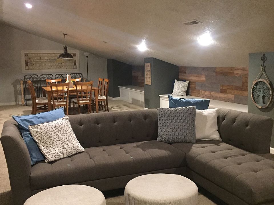 Upstairs Family Room/Loft