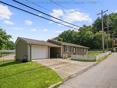 2600 Daniels Ave, South Charleston, WV, 25303