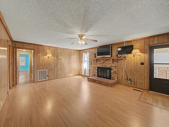 3rd image of 1202 12th St