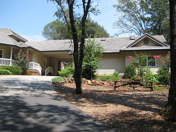 Carport & garage