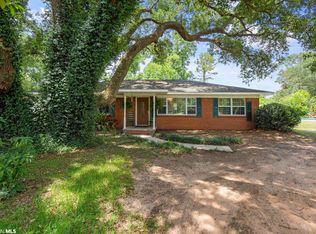 8631 Morphy Ave, Fairhope, AL 36532