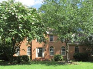 717 Elm Forest Ct, Chesapeake, VA 23322