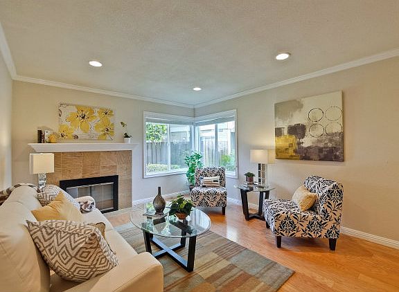 2nd image of 2244 Warfield Way Unit D