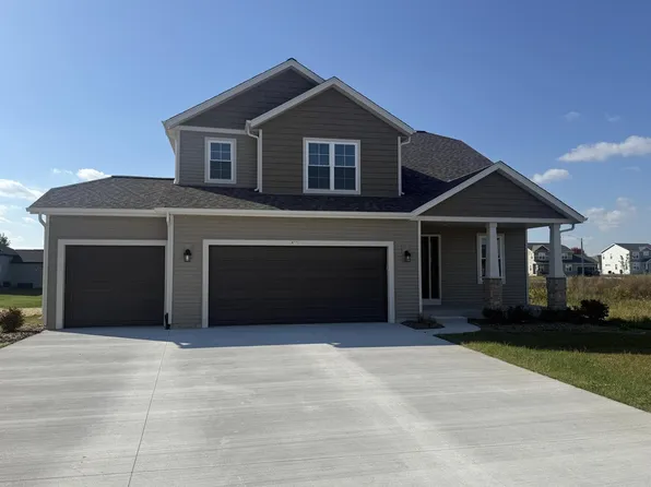 411 Ridgeview COURT, Lake Mills, WI 53551