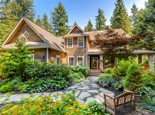 8342 NE Sumanee Pl, Bainbridge Island, WA 98110