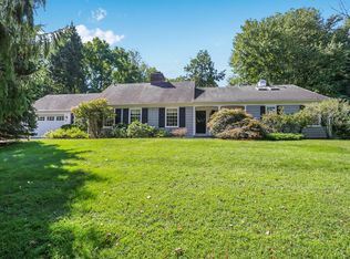 1677 Bronson Rd, Fairfield, CT 06824