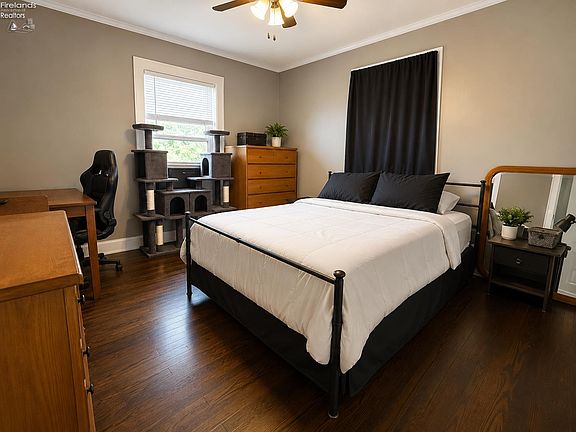 4th image of 144 Huntington Pl