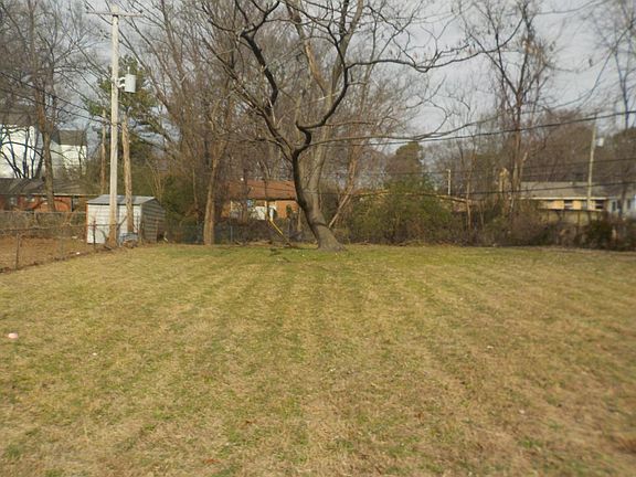 2nd image of 3138 Cromwell Ave