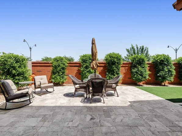 2589 S Quaintance St, Gilbert, AZ 85295