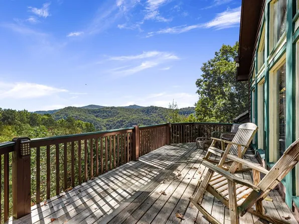 117 Horse Trl, Blue Ridge, GA 30513