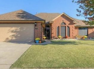 713 SW 156th Pl, Oklahoma City, OK 73170