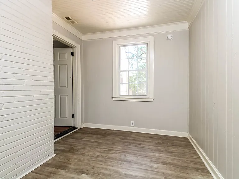1 Hillcrest Ave — Photo 9