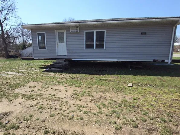 110 Queen St E, Norfolk County, ON N0E 1P0