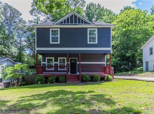 233 Clayton St, Fairburn, GA 30213