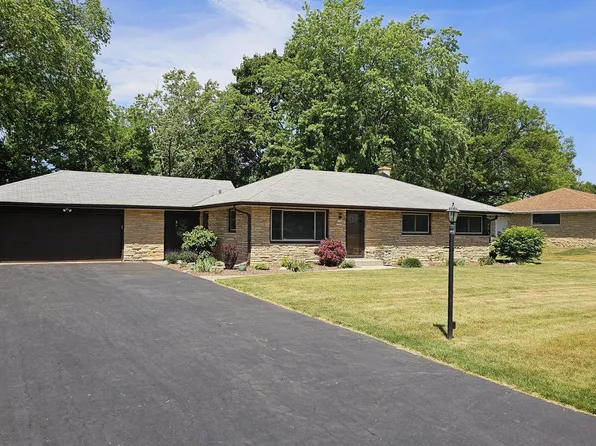 N102W15320 Venus COURT, Germantown, WI 53022
