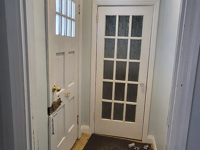859 Victoria St #B — Photo 12