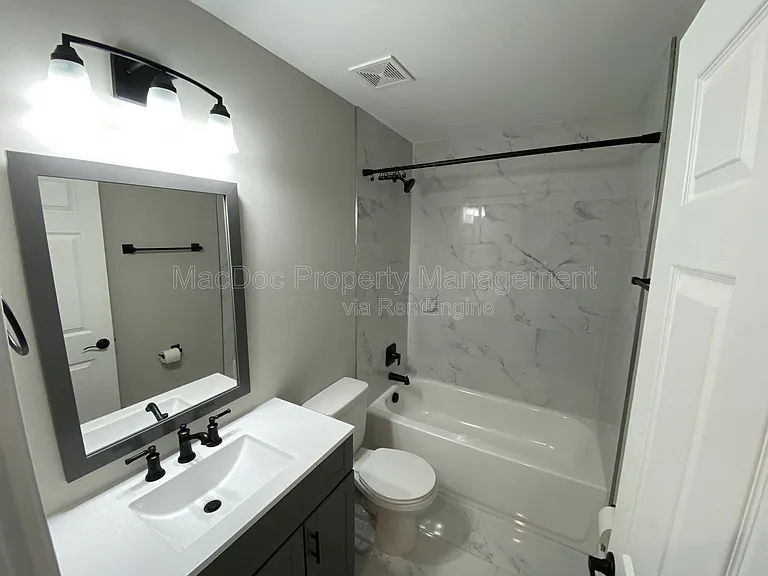77 Lakeview Dr — Photo 32
