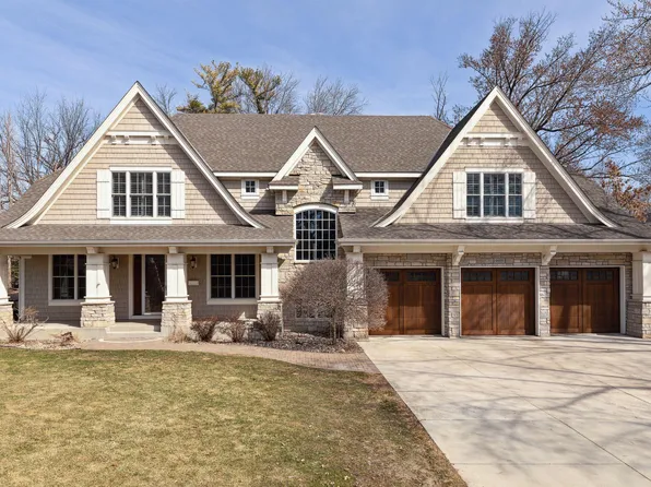 4608 Oak Dr, Edina, MN 55424