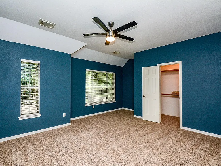 22303 Bridgehaven Dr — Photo 16