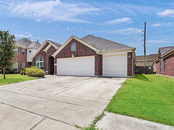 3rd image of 13915 Juniper Bend Ln
