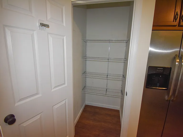 48 W Main St — Photo 11
