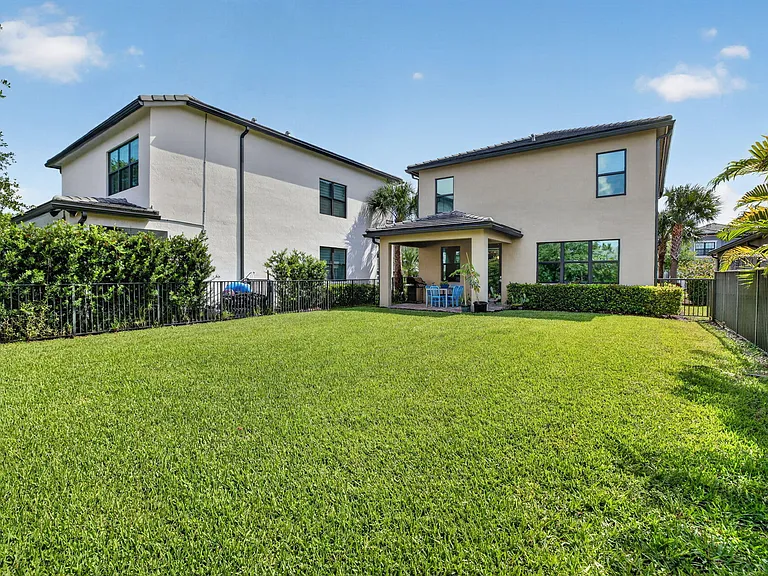 4651 Pinehurst Trl E — Photo 53