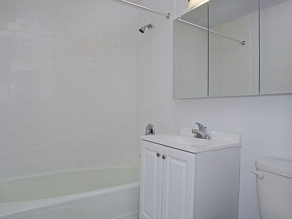 5th image of 2600 Netherland Ave APT 1414