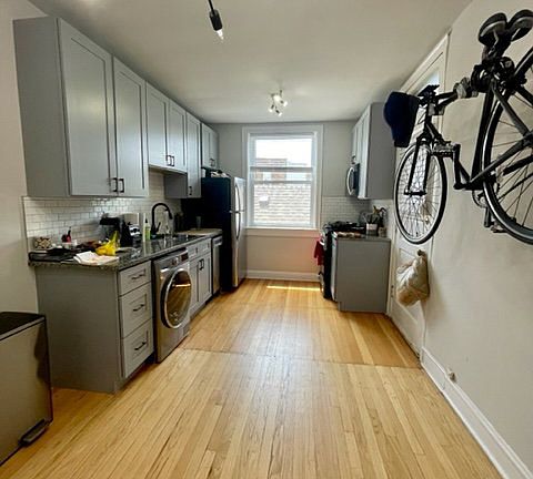4th image of 4858 N Hermitage Ave #1C