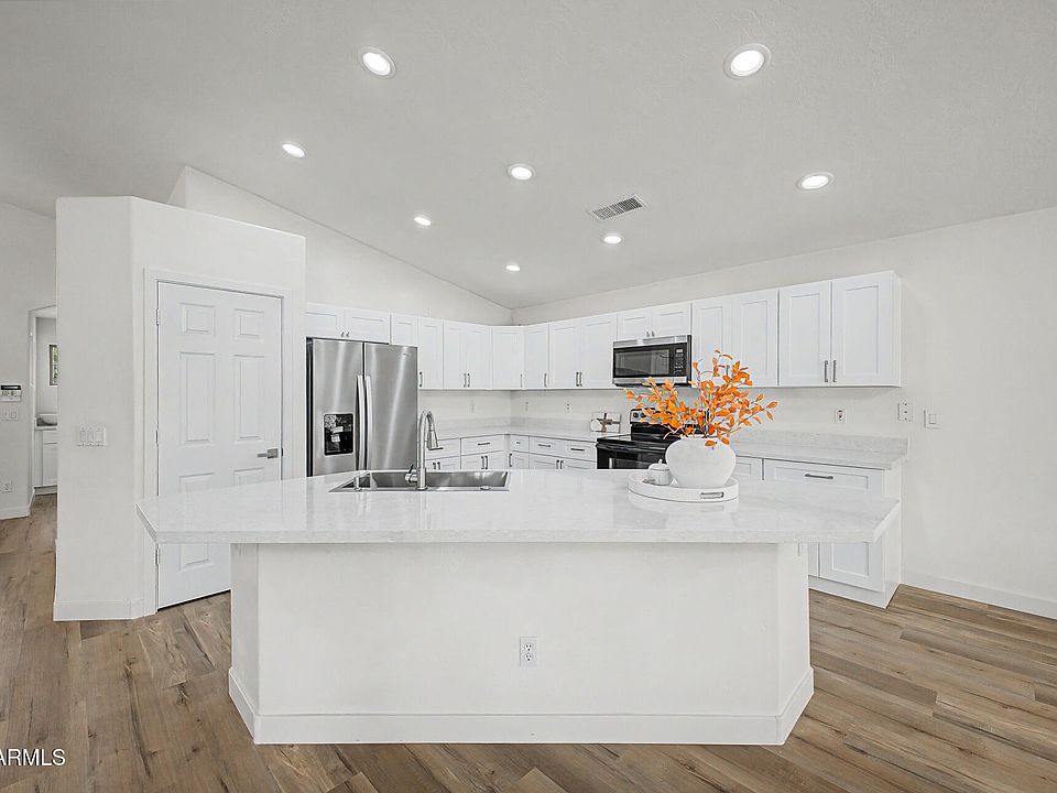 1st image of 8605 W APACHE Street