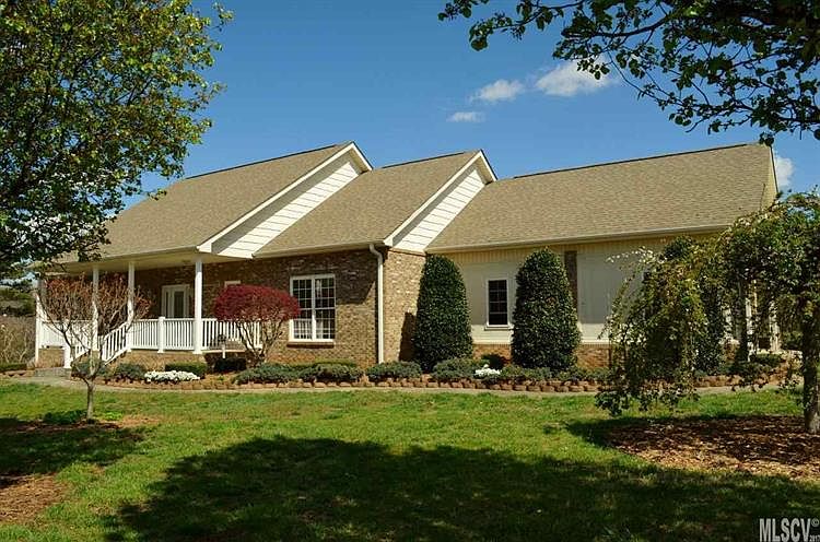 1st image of 4826 Pecan Ln