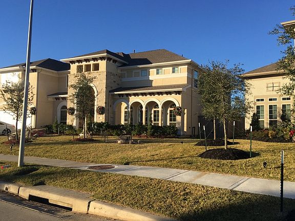 2nd image of 13227 Whisper Hollow Ln