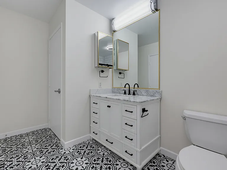 1150 J St #513 — Photo 16
