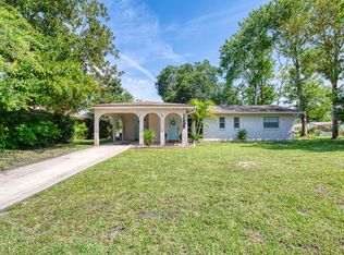 560 Cambridge Cir, South Daytona, FL 32119