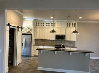 2717 Tranquilo Ln, Edmond, OK 73034