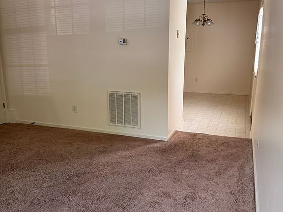 3rd image of 540 Monticello Ave #B