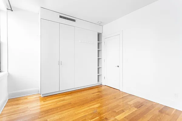 Rented by Compass | media 24