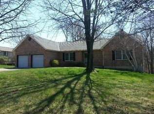 8103 Harms Hill Dr, Florence, KY 41042