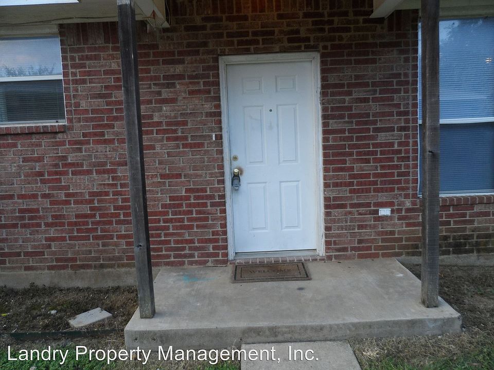 1st image of 305 Pecan St APT C