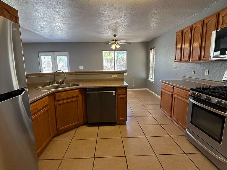 14157 Tierra Delfin Dr — Photo 15