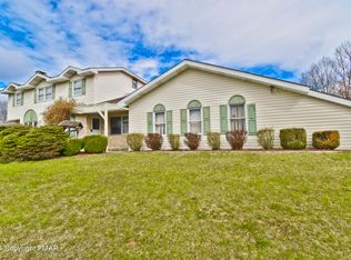 2225 Deerfield Way, Scotrun, PA 18355