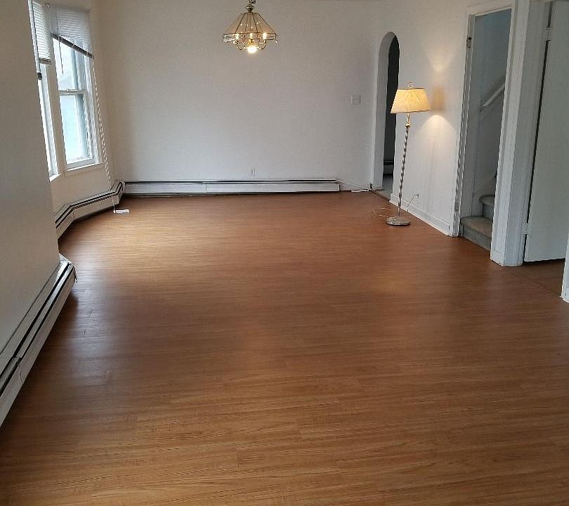 2nd image of 6514 22nd Ave