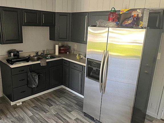 3rd image of 502 Saint Barbara Ln
