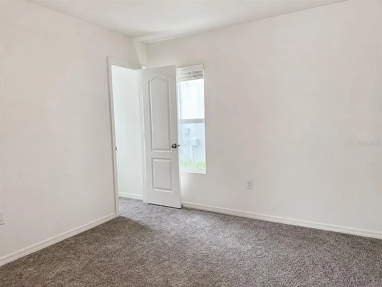2717 Raindrop Run St — Photo 12
