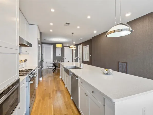 9 Somerset Lane image 14 of 46