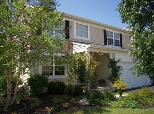 2726 Rosehall Ln, Aurora, IL 60503