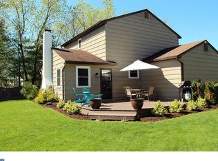 1902 Stratton Dr, Harleysville, PA 19438