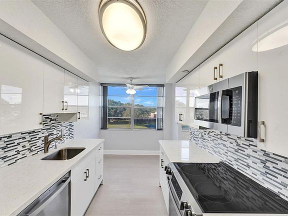 2nd image of 1000 Saint Charles Place #305