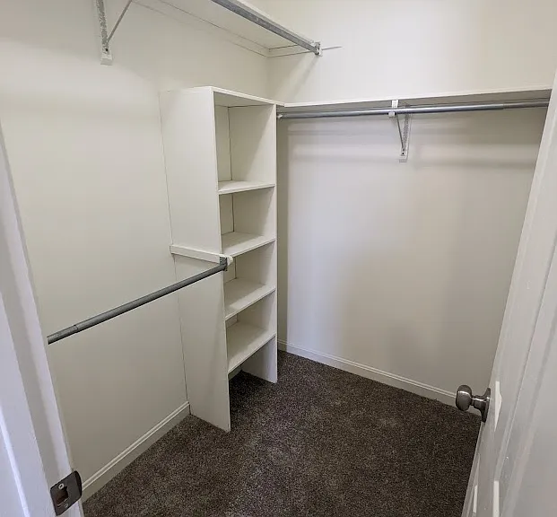 Spinnaker Cove Apartments — Photo 28
